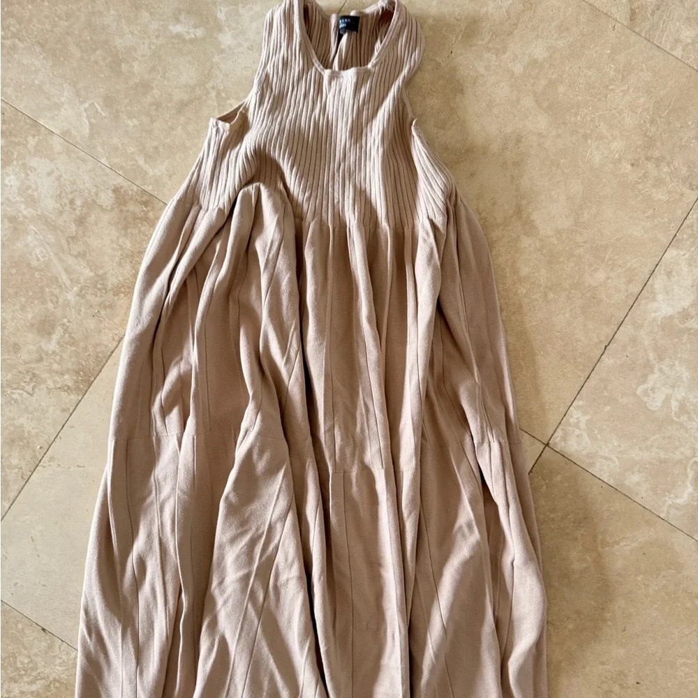 MaxMara Weekend Markus Plissé Crepe Sleeveless Dress - Picture 2 of 3